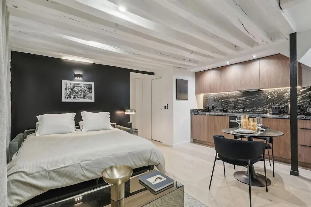 Daire Duplex Quartier Du Louvre Paris